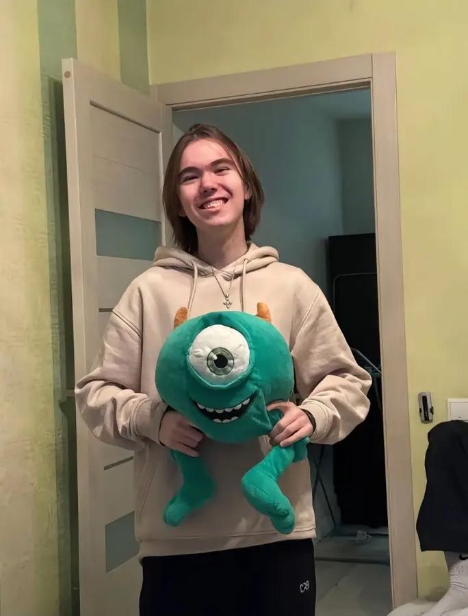 武汉eStarPro人员变动公告：Ziyang选手正式挂牌交易